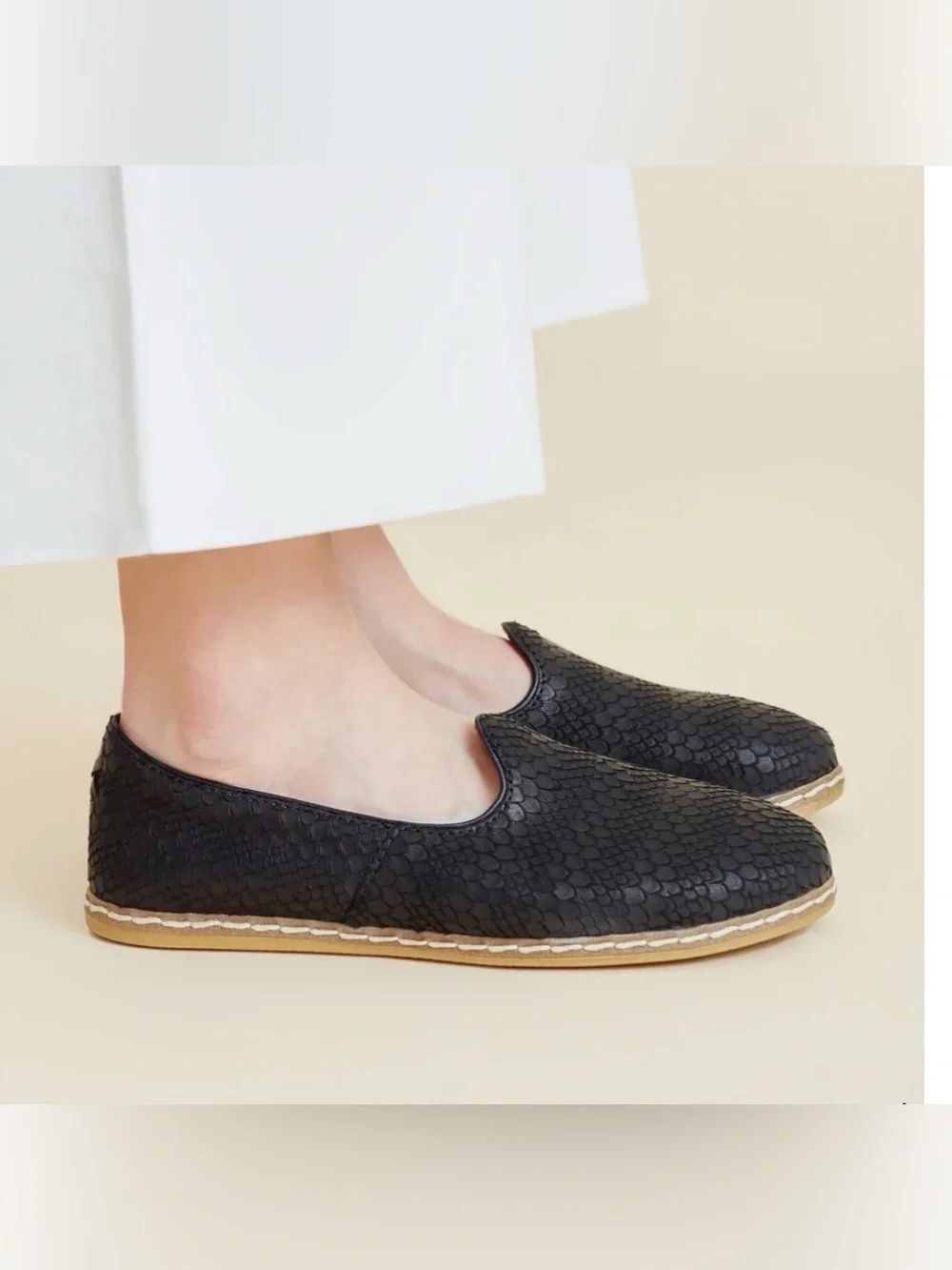 Charix WILD BLACK Reptile Textured Leather Upper Padded Slip On Loafer Flats